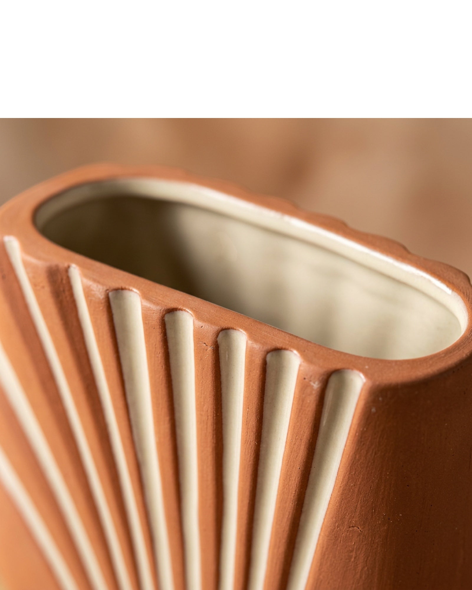 Purn Pleated Fan-Profile Ceramic Vase 27 cm Terracotta and Cream - Detail view